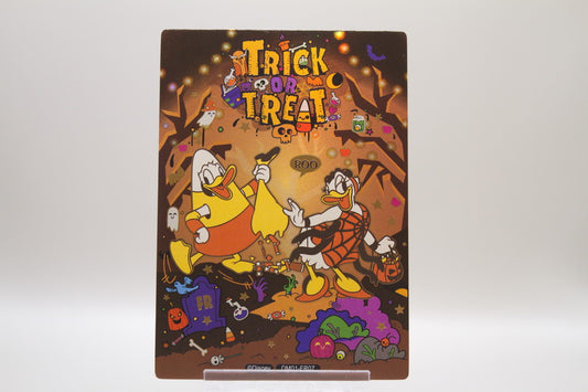 DM01-FR07 - Trick or Treat - Donald & Daisy