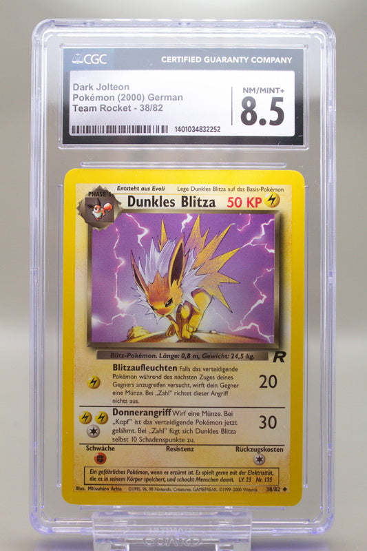 CGC 8.5 - Dark Jolteon 38/82