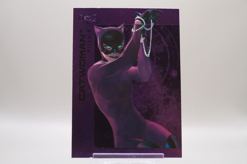 110 - Catwoman (Selina Kyle) (Purple FX)